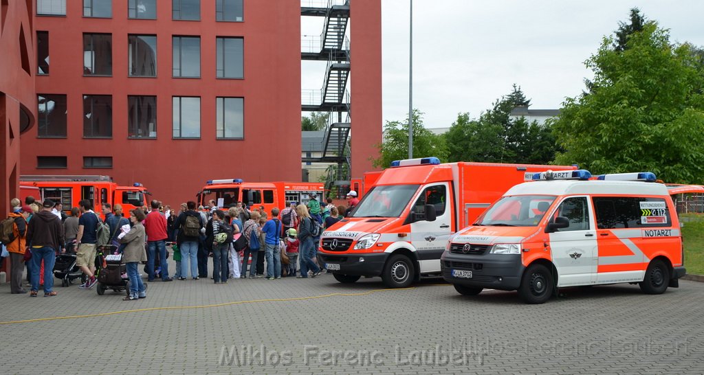 Tag der Offenen Tuer BF Koeln Weidenpesch Scheibenstr P068.JPG